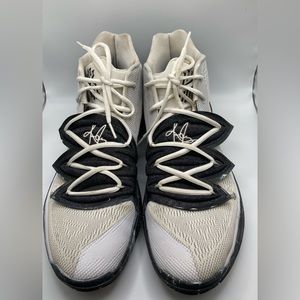 Kyrie Irving Nike Basketball Sneakers, Size 13